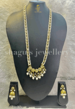 A+ A'la mode Five Flower String Set - White [Click inside image for HD quality]
